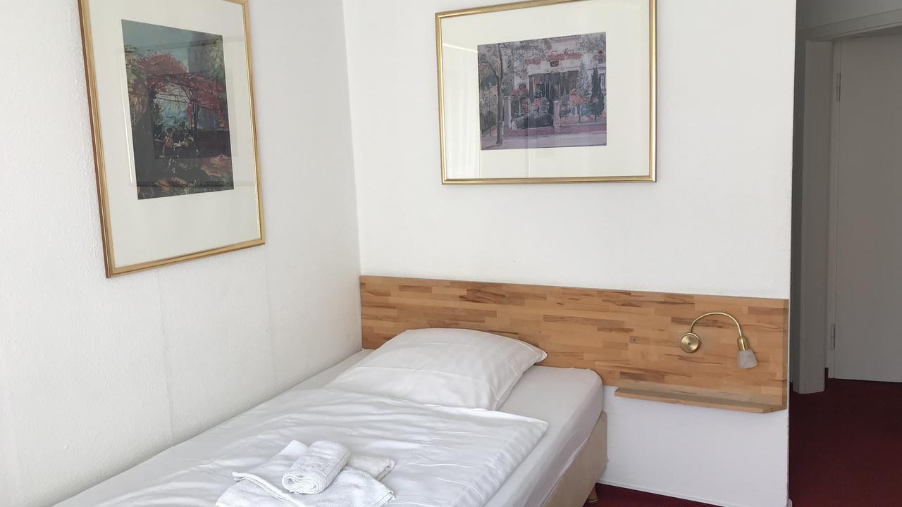 Hotel-Nachtwaechter Unna Bagian luar foto